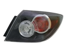Baklampa Höger Mazda 3 Hatchback BK