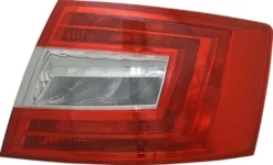 Baklampa Höger Skoda Oktavia 5E III Sedan