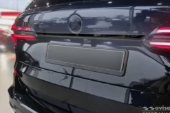 Dekorlist baklucka BMW X5 G05 M-Paket 2018– Blank Svart