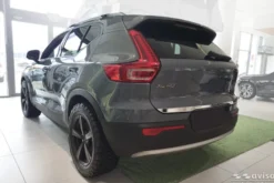 Dekorlist baklucka Volvo XC40 2017– Krom