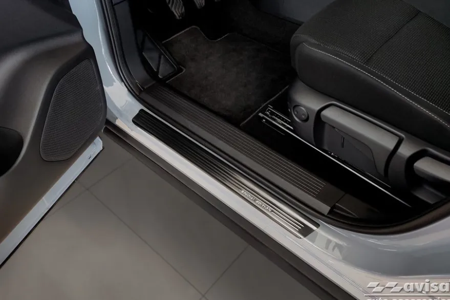 Instegslister i Borstad svart stål Nissan Qashqai III 2021->