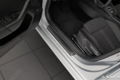 Instegslister i Borstad Svart Stål Skoda Octavia IV 2019-><noscript><img width=