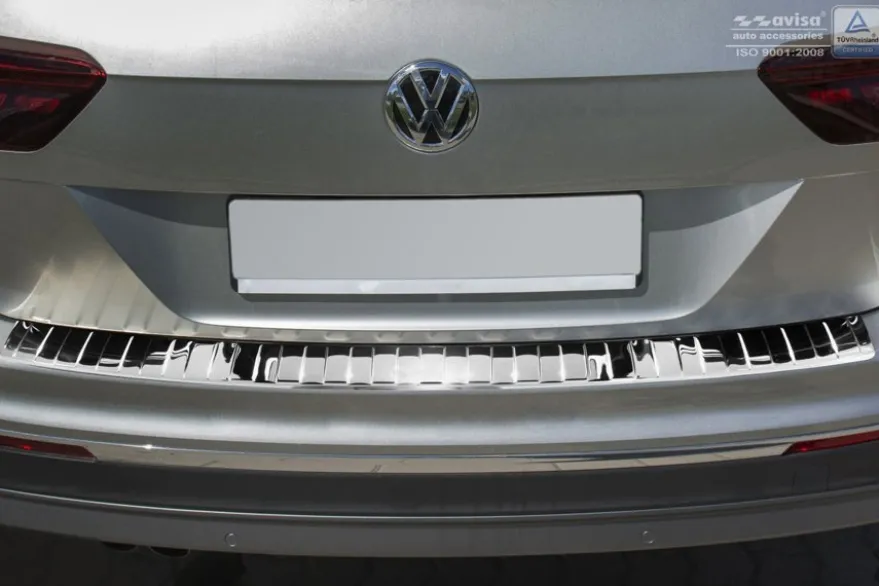 Lastskydd Rostfri Blank Metall Volkswagen Tiguan II 2015-2024