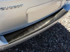 Lastskydd Rostfri Borstad Svart Metall Peugeot 5008 2009-2017