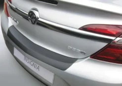 Lastskydd Svart Opel Insignia Sedan och Hatchback 10.2013-
