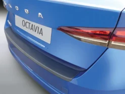 Lastskydd Svart Skoda Octavia IV Hatchback 04.2020->