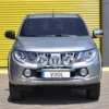 Modellanpassad Voolbar Ljusbåge till Mitsubishi L200 2016- Fästen för 2 extraljus
